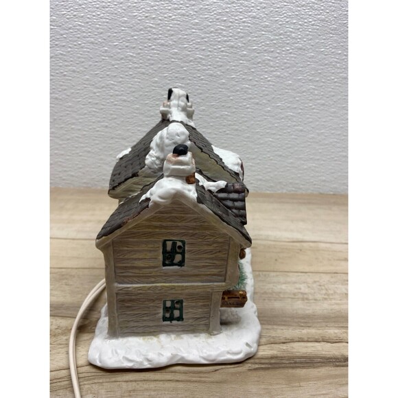 Vtg 1991 Christmas Valley Bakery Inn Illuminated Porcelain Building - Picture 9 of 16